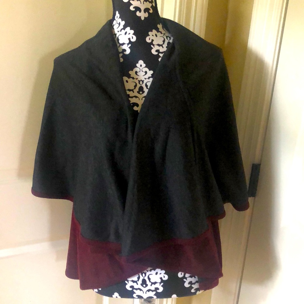 Cape, you can wear it so many ways, reversible